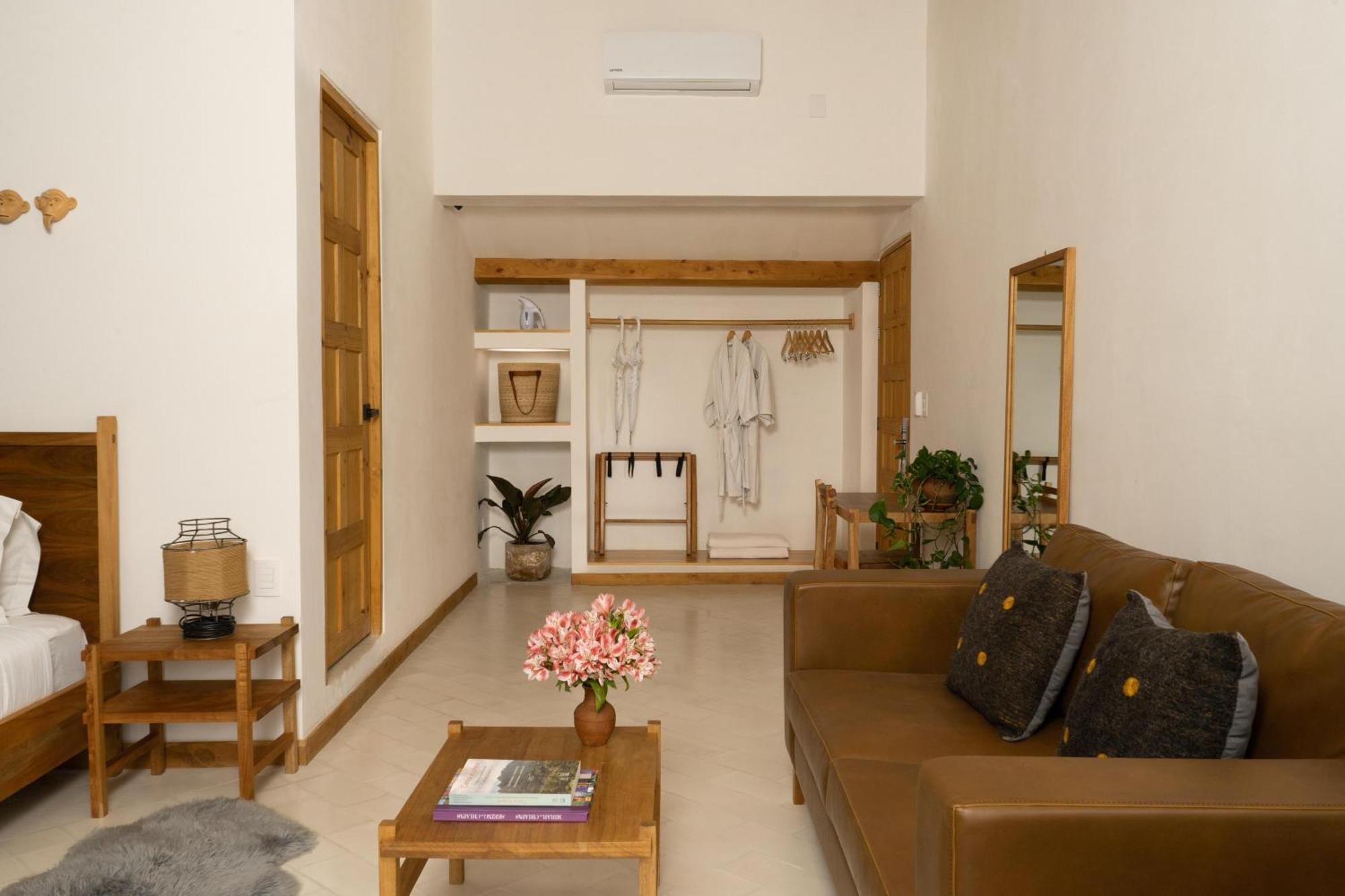 Sombra Del Agua Hotel 3*